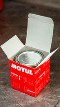 Load image into Gallery viewer, Motul 300V Scented Candle