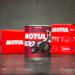 Motul 800 2T Scented Candle