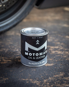 Motoman Oil & Leather Scented Candle
